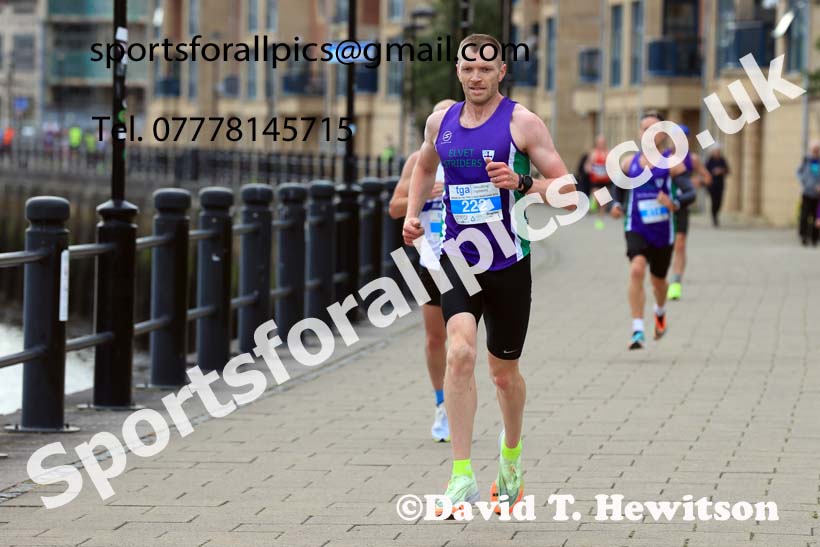 Bridges of the Tyne 5 Mile Road Race, Newcastle Quayside.  Photo: David T. Hewitson/Sports for All Pics